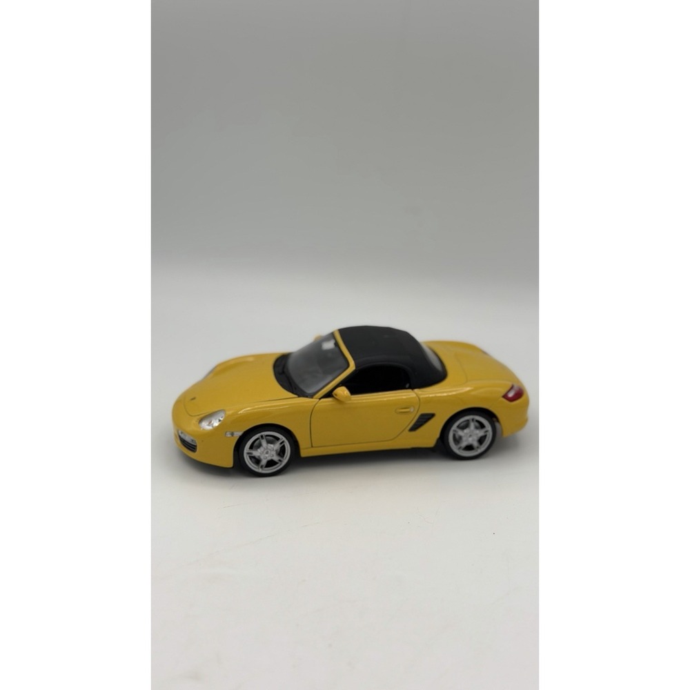 Kinsmart Porsche Carrera GT Diecast Toy Car 1:36 yellow pull back KT5081